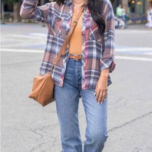 #321 SEVEN7 JEANS Plaid Button Down